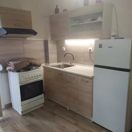 Apartman Small Budget Center1 *