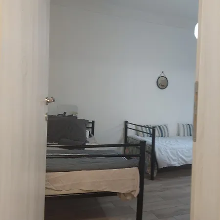 Small Budget Center1 *