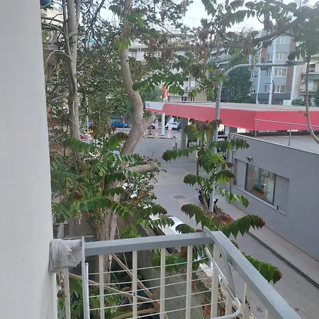 Small Budget Center1 Thessaloniki