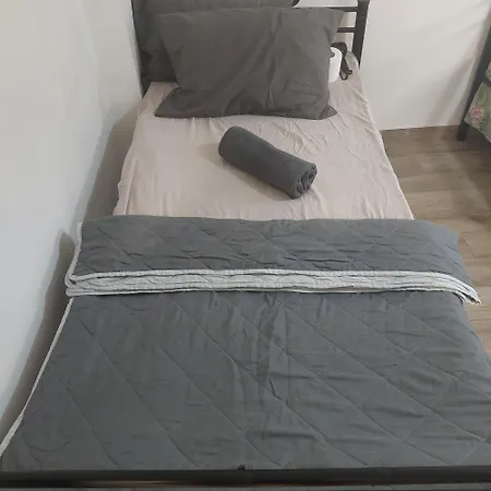 Small Budget Center1