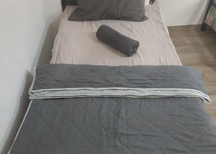 Small Budget Center1